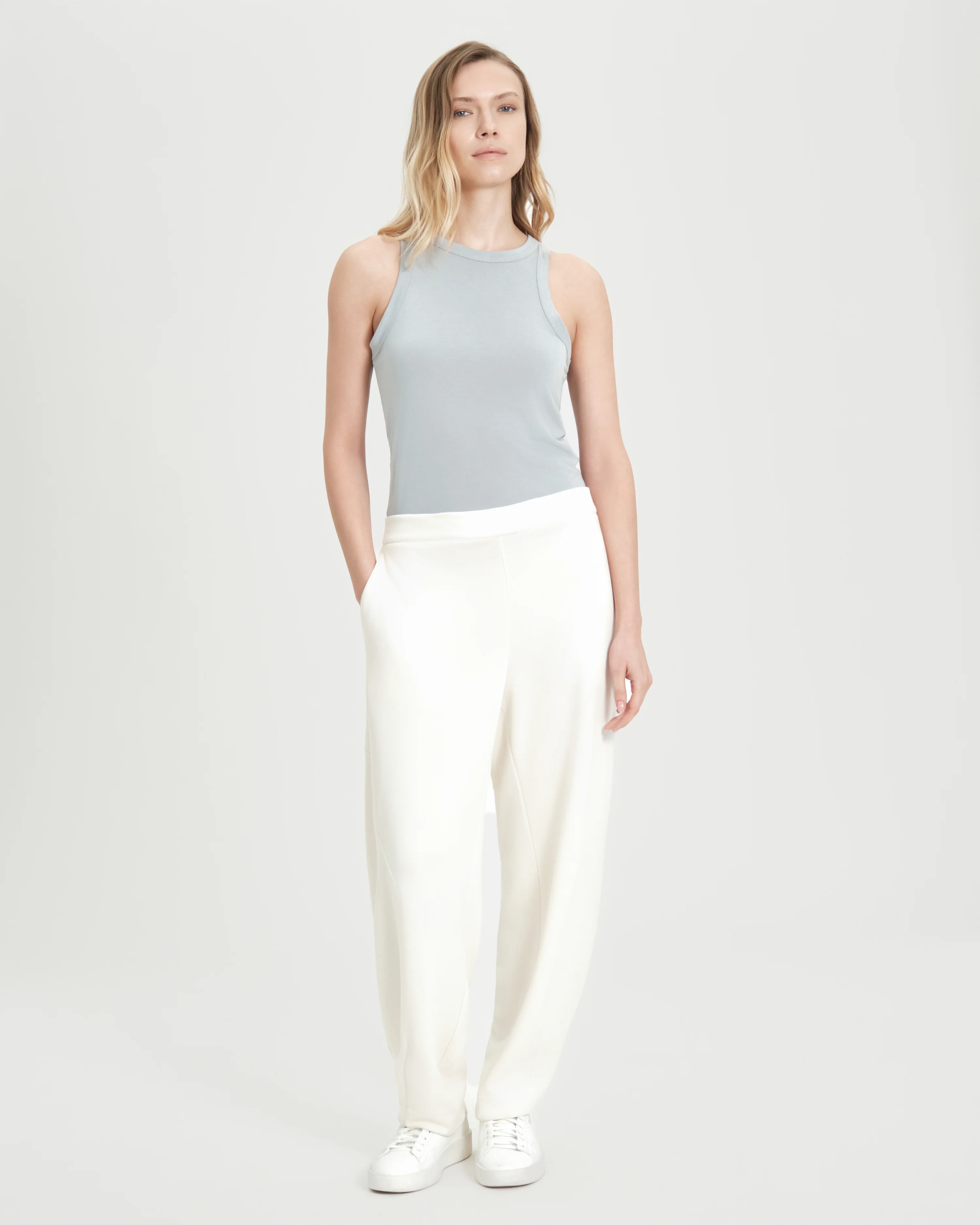 Spring Summer 026 - Donna